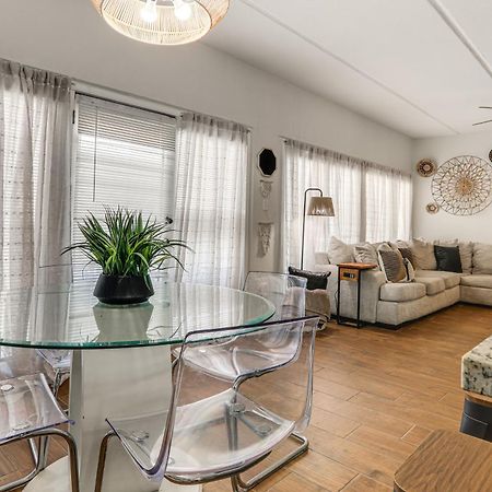 Luxe South Padre Condo With Pool - Walk To Beach! South Padre Island Ngoại thất bức ảnh
