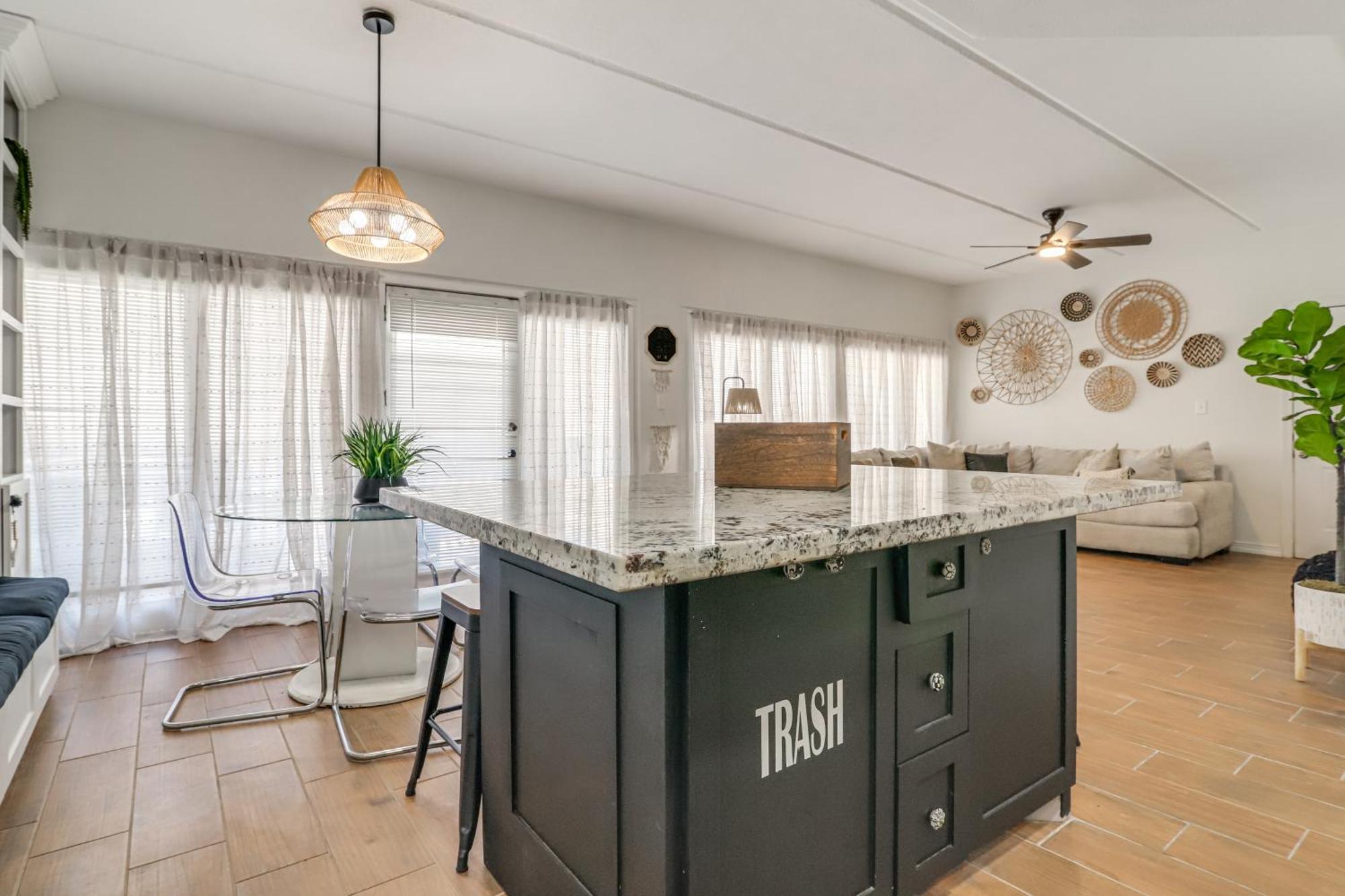 Luxe South Padre Condo With Pool - Walk To Beach! South Padre Island Ngoại thất bức ảnh